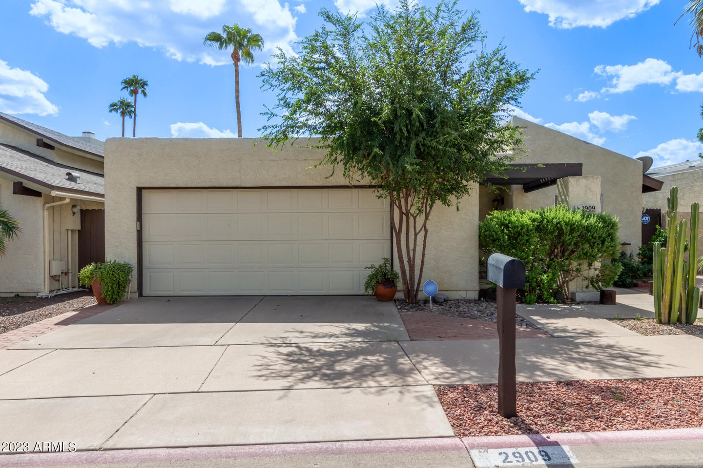 2909 W ALTADENA Avenue Phoenix  - RE/MAX Professionals Phoenix Arizona Real Estate